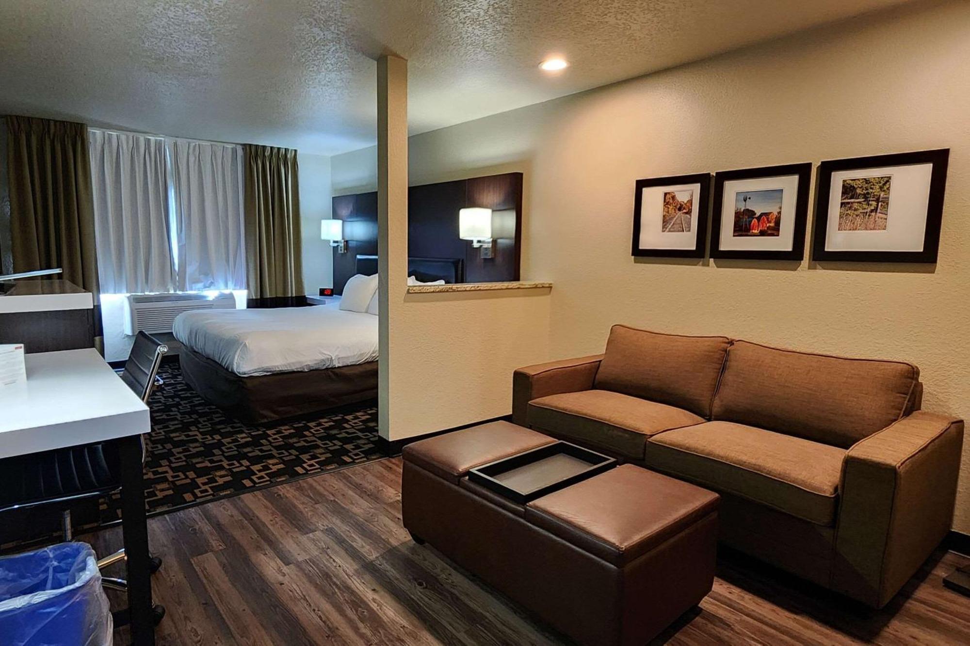 Comfort Inn & Suites Shakopee Exterior photo